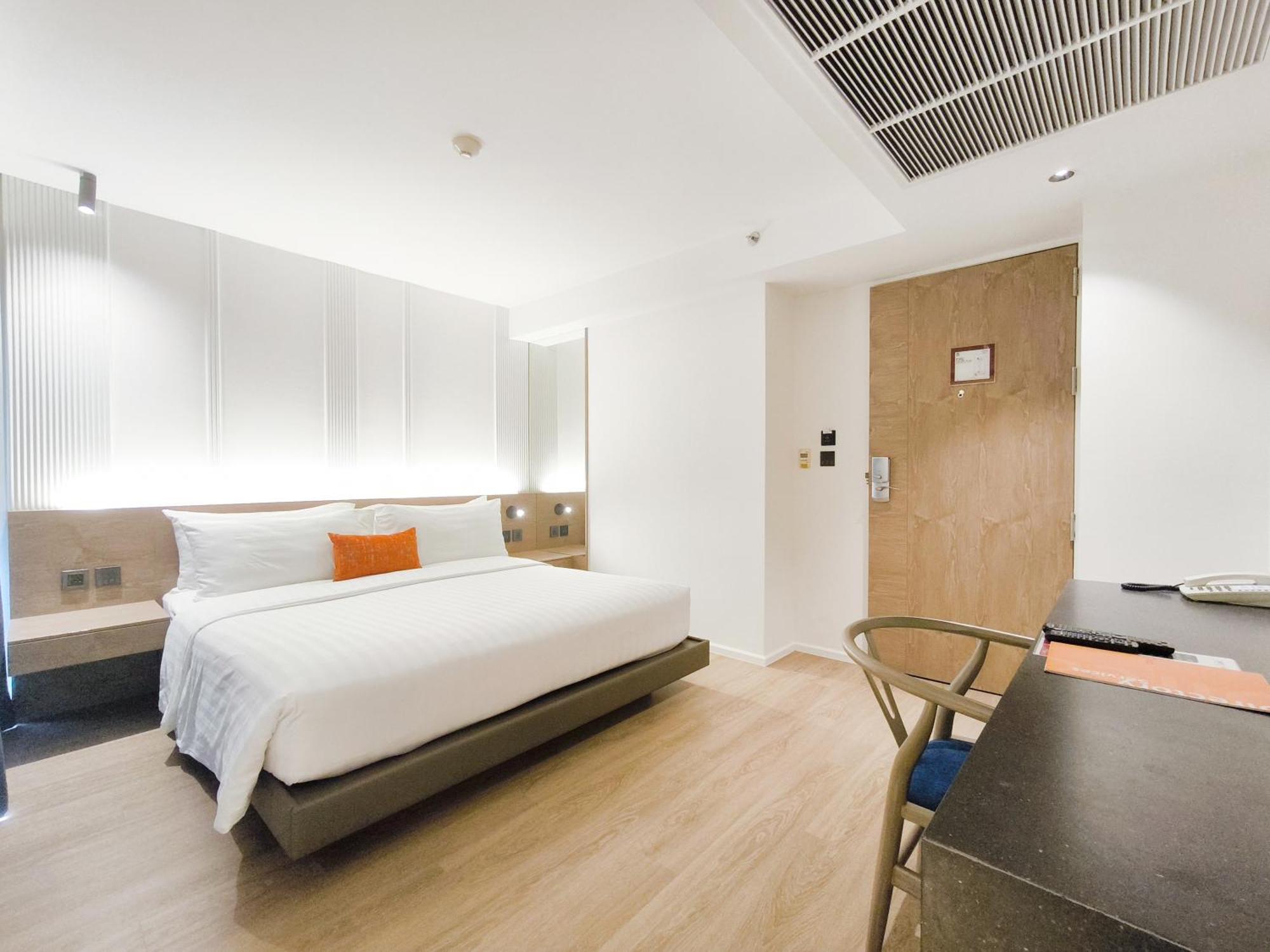 Citrus Sukhumvit 13 Nana Bangkok By Compass Hospitality - Newly Renovated Hotel Kültér fotó
